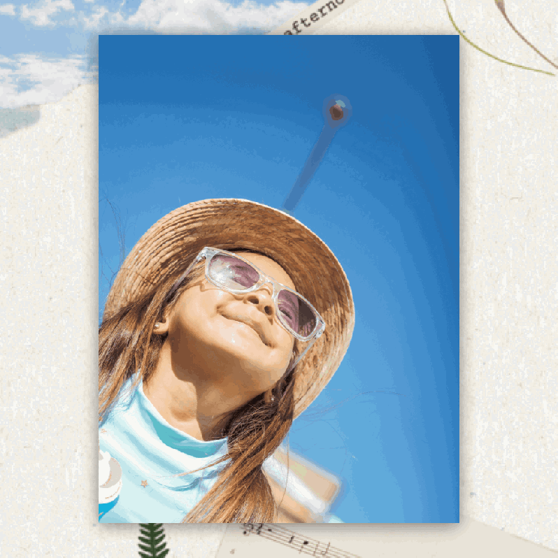 Animated preview of PicCollage sticker border options—photo cycles through different sticker border styles to show how each decorative frame looks on an image.